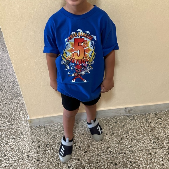 💥 5th Birthday Boy Shirt 💥 Power Rangers 💥 (USED) - Picture 2 of 4